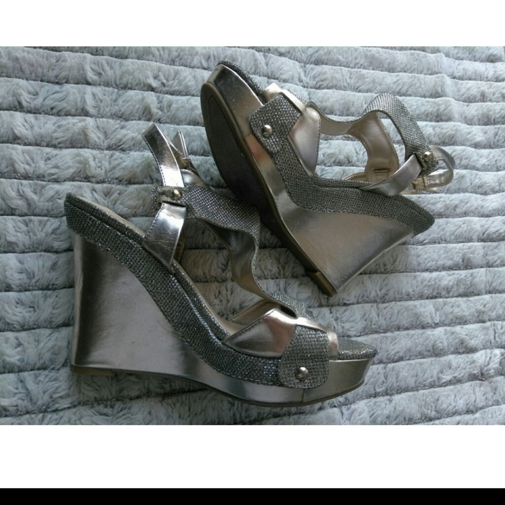 Guess Wedges